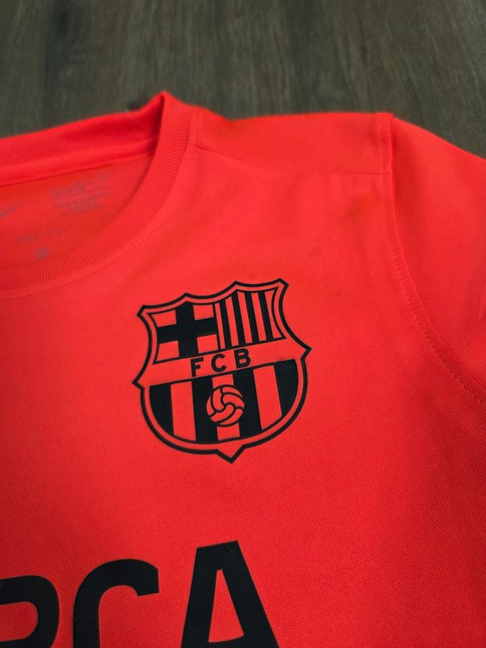 Lot maillots et short foot stage Barça FCB - photo numéro 4