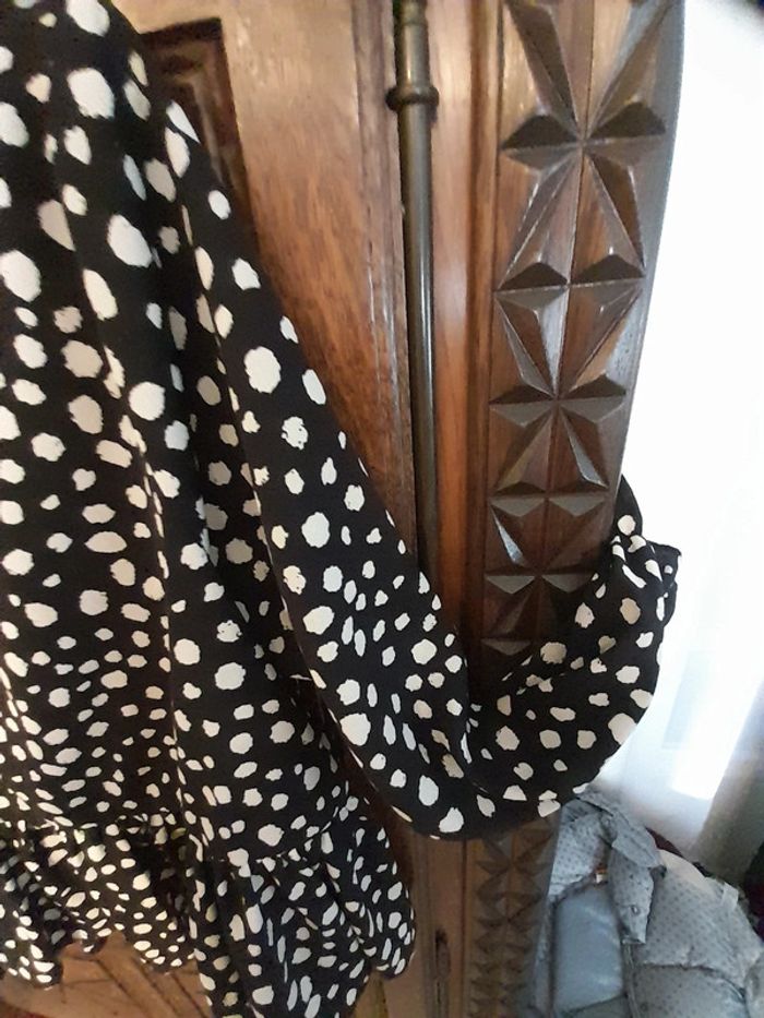 Chemise fond noir motifs blancs - photo numéro 4