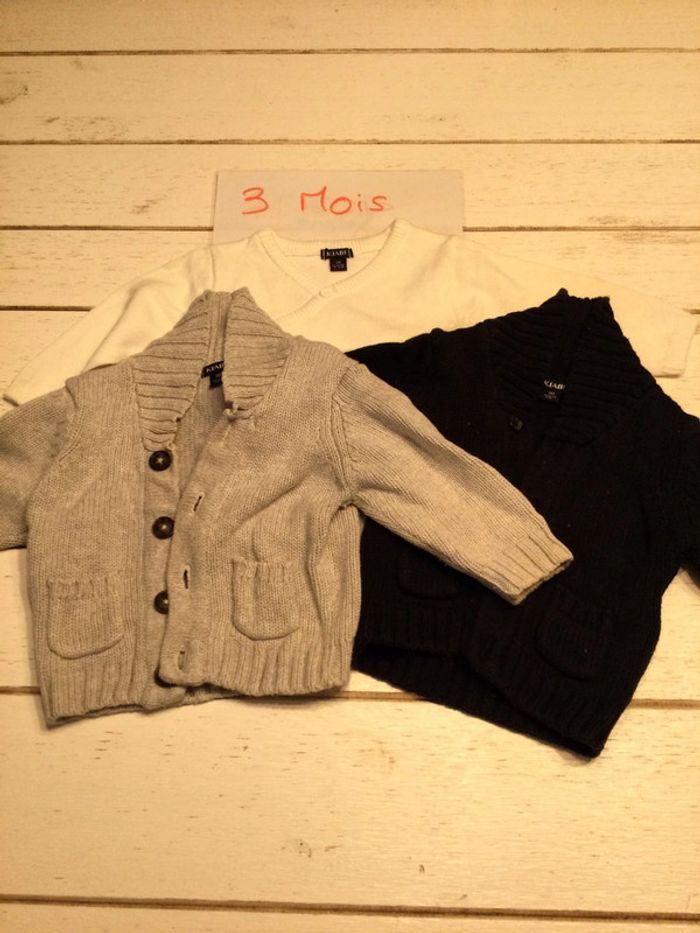 Lot de trois gilets