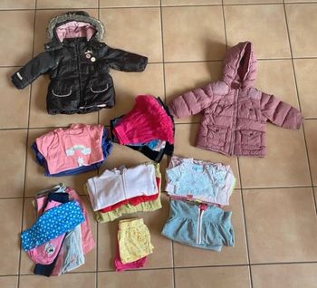 Lot vêtements 9/12 mois