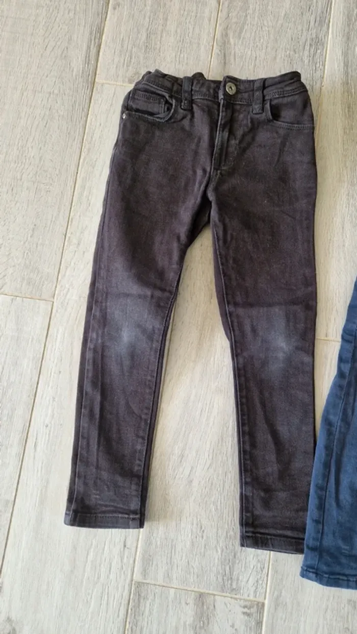 Lot 2 Pantalons garçon taille 5-6 ans - photo numéro 3