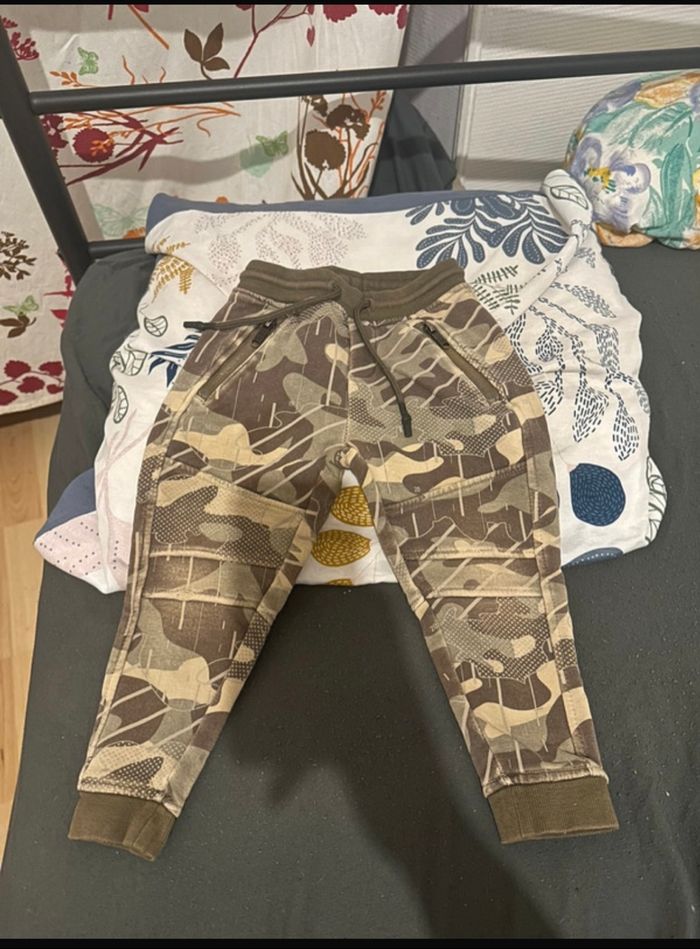 Jogging garçon taille 3 ans🐿️