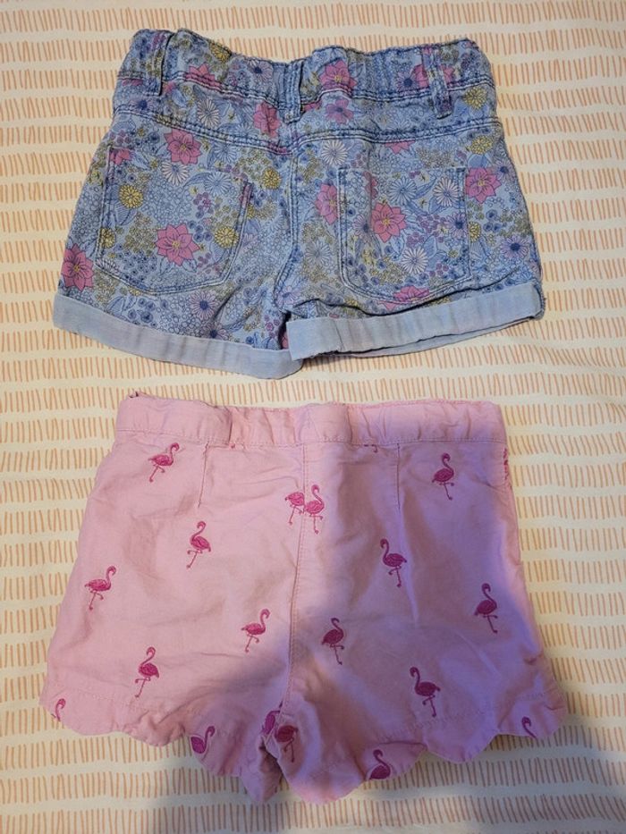 2 shorts 4 ans - photo numéro 2