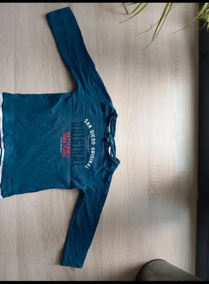 Tee-shirt manches longues ycc taille 24 mois