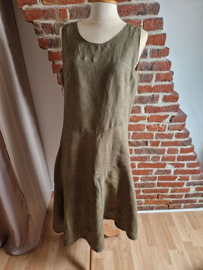 Robe kaki Garou 44