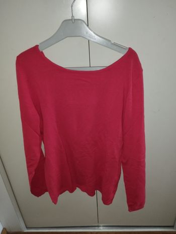 Pull ouvert dos + noeud