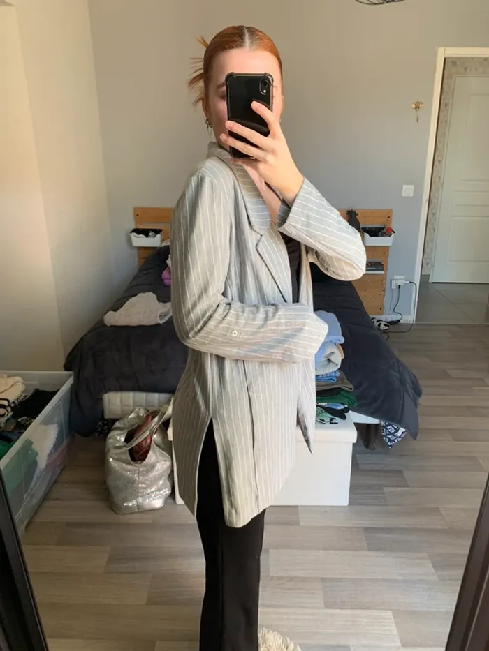 Veste blazer grise et blanche - photo numéro 2