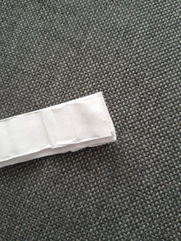 Rouleau de 23 mètres de scratch autocollant blanc 20mm de large - photo numéro 3