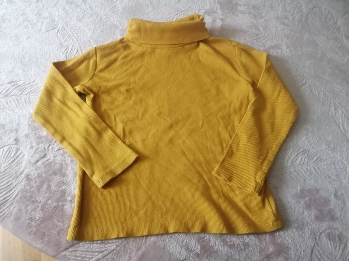 Lot trous sous pull taille 6 ans - photo numéro 3