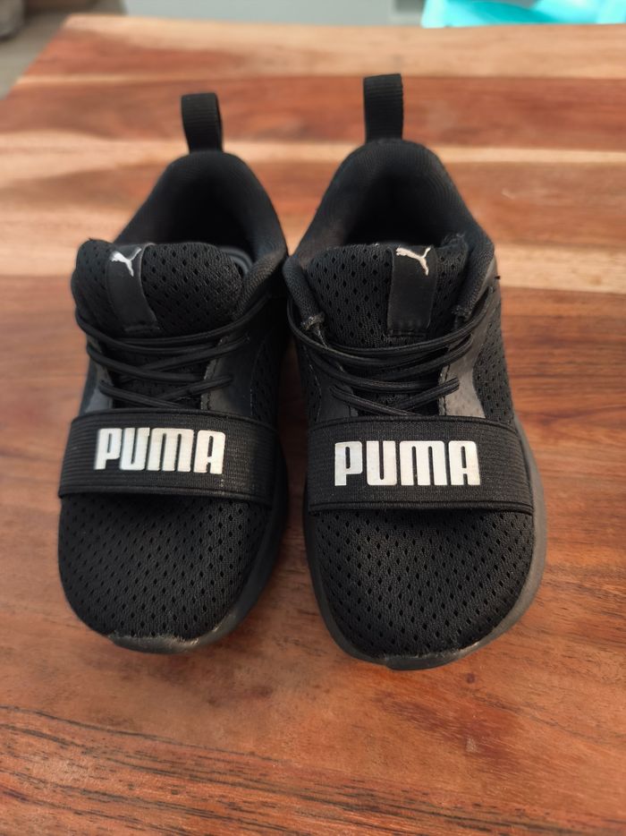 Basket d'été Puma pointure 25