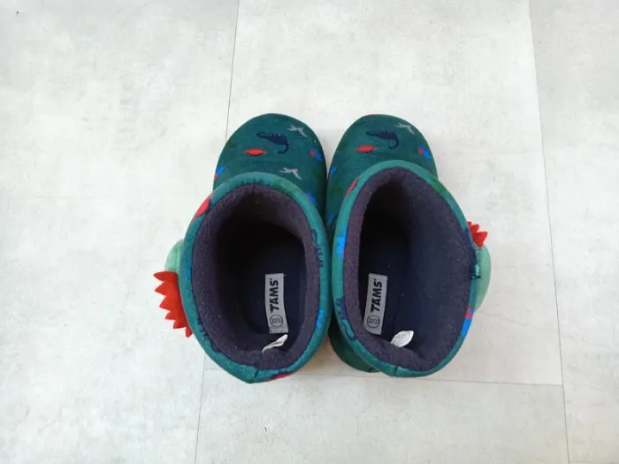 Paire de pantoufles taille 32-33 - photo numéro 5