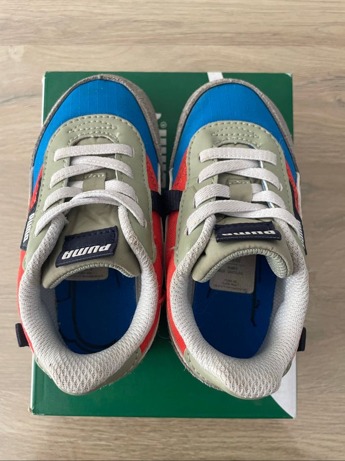 Baskets Puma garçon pointure 23 - photo numéro 3