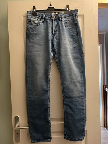 Jean homme, coupe droite