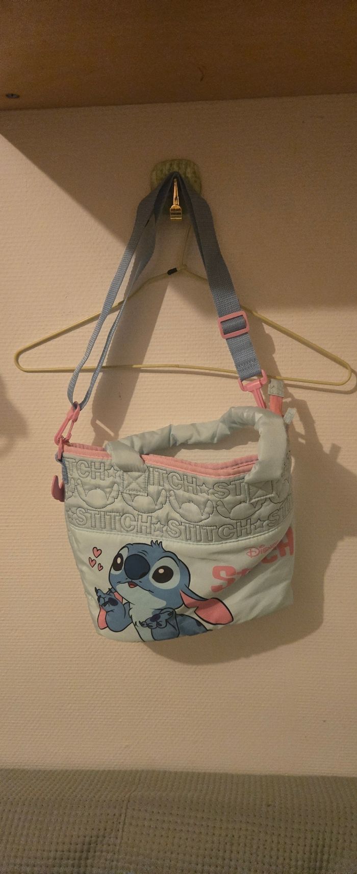 Sac bandouilliere stitch