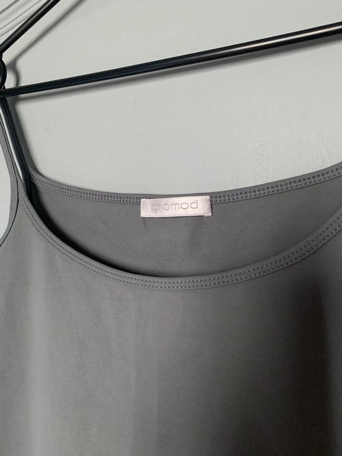 Débardeur gris - photo numéro 3