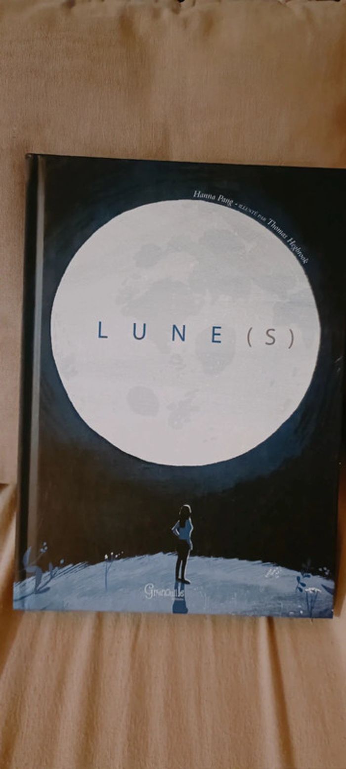 Livre " lune(s)"