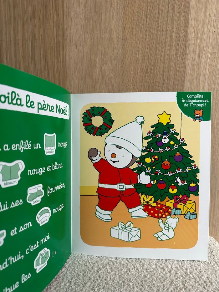 Cahier d’autocollants t’choupi se déguise - photo numéro 3