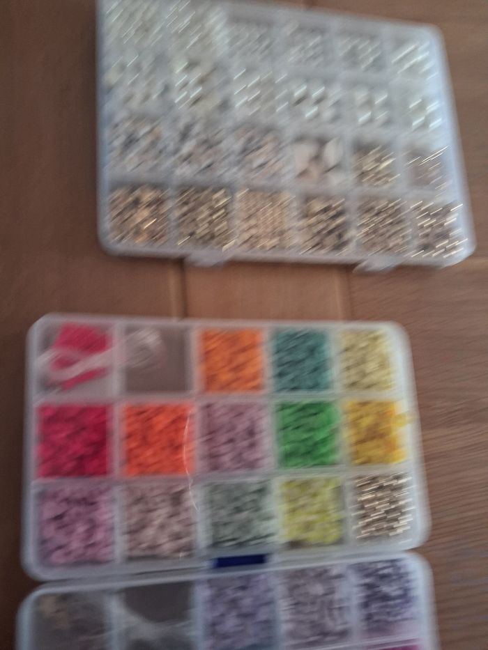 Lot de 4 boîtes de perles - photo numéro 4