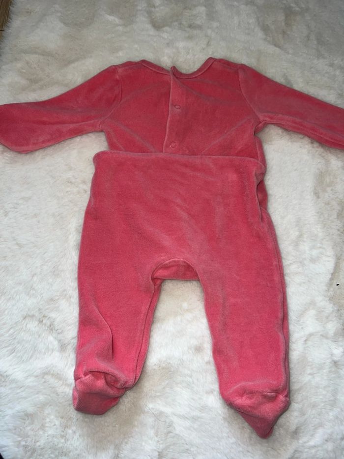 Pyjama 6 mois - photo numéro 2