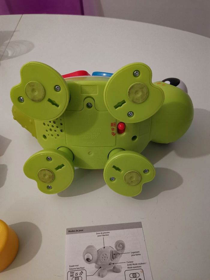 Jouet bébé Léon le caméléon jouet musical - photo numéro 3