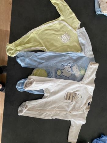Lot 3 pyjamas