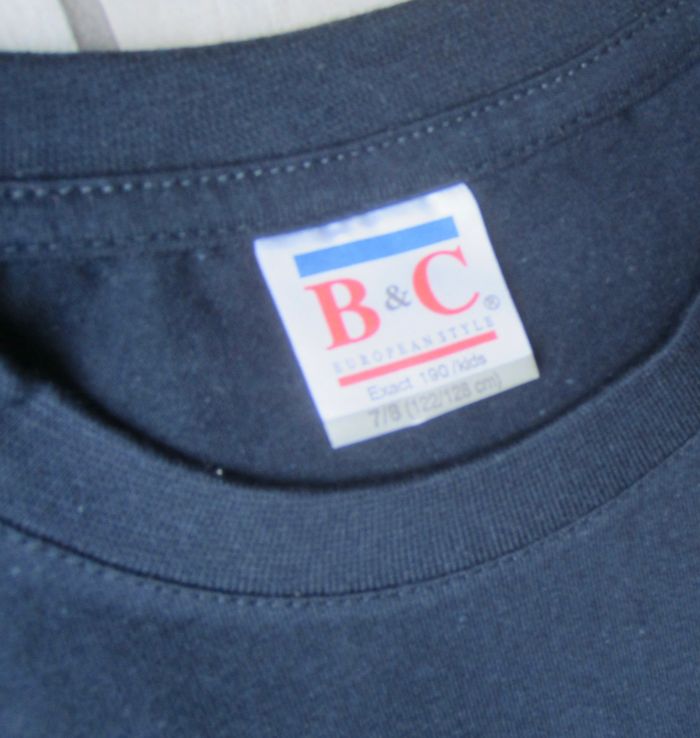 Lot de 2 tee shirts neufs - photo numéro 2