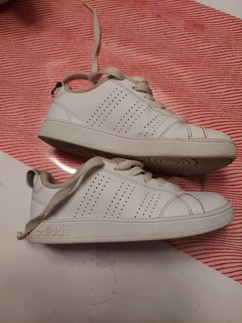 Baskets adidas pointure 28
