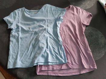 Lot de 2 tee-shirts bleu clair et mauve