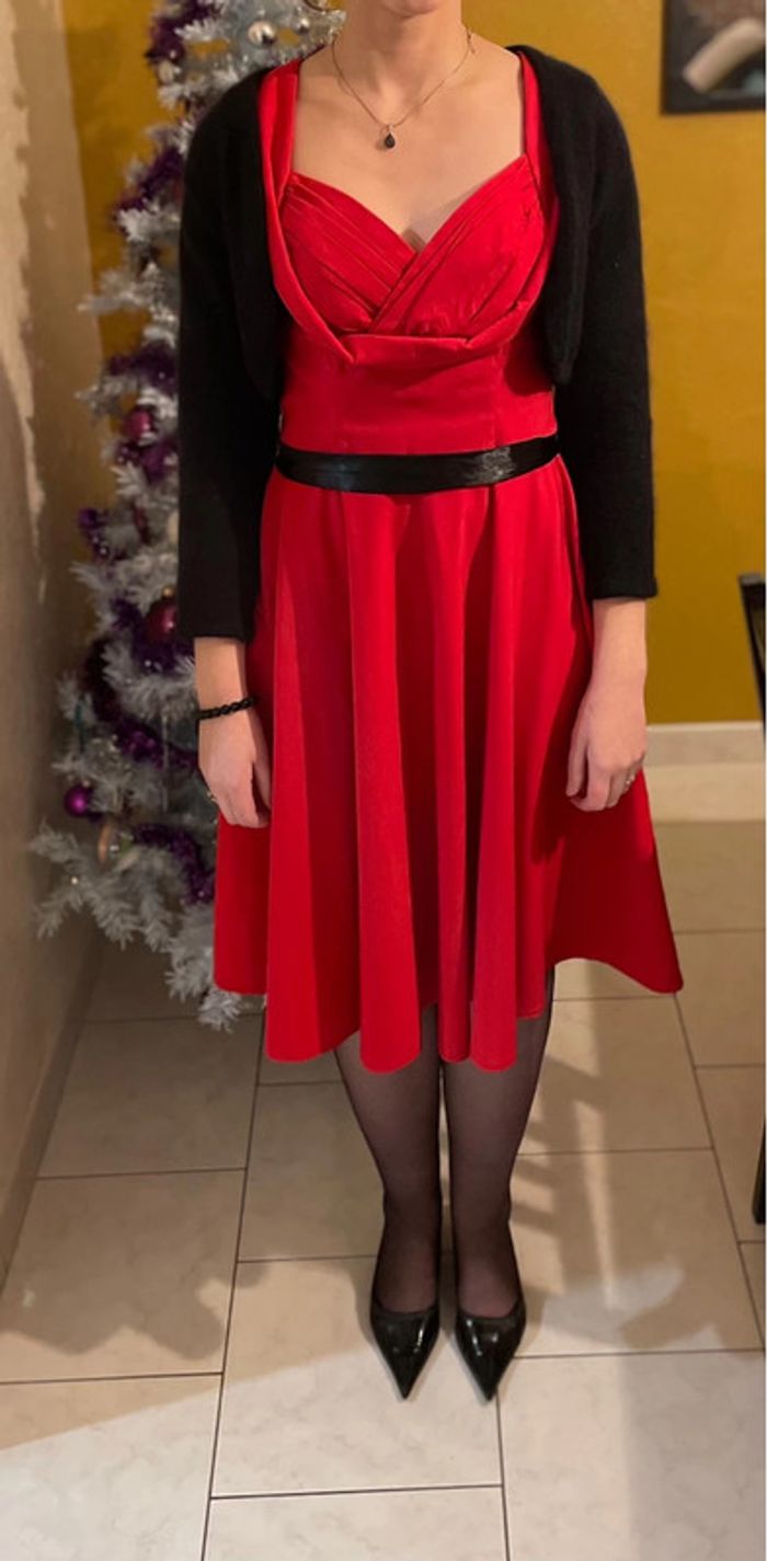 Robe de soirée rouge - photo numéro 4