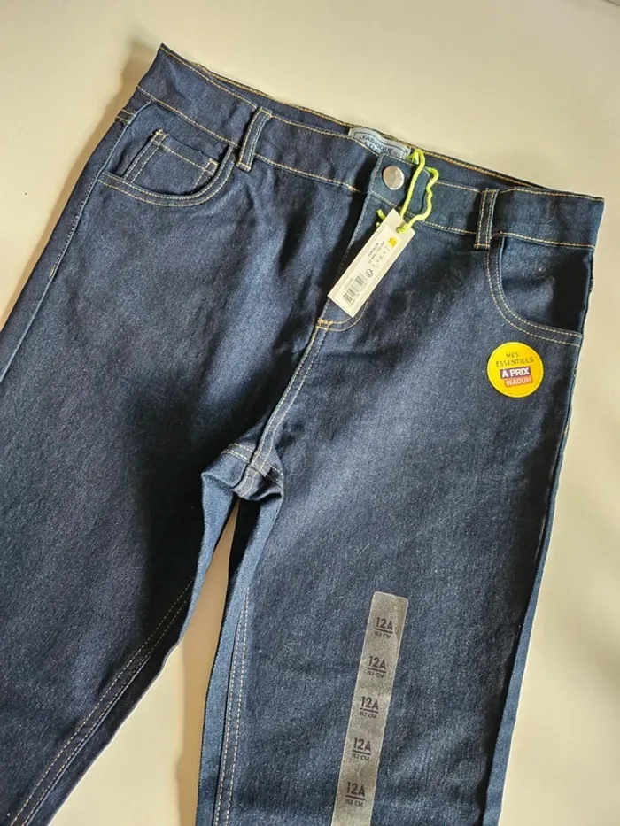 🦋 Jeans Garçon neuf 🦋 - photo numéro 4