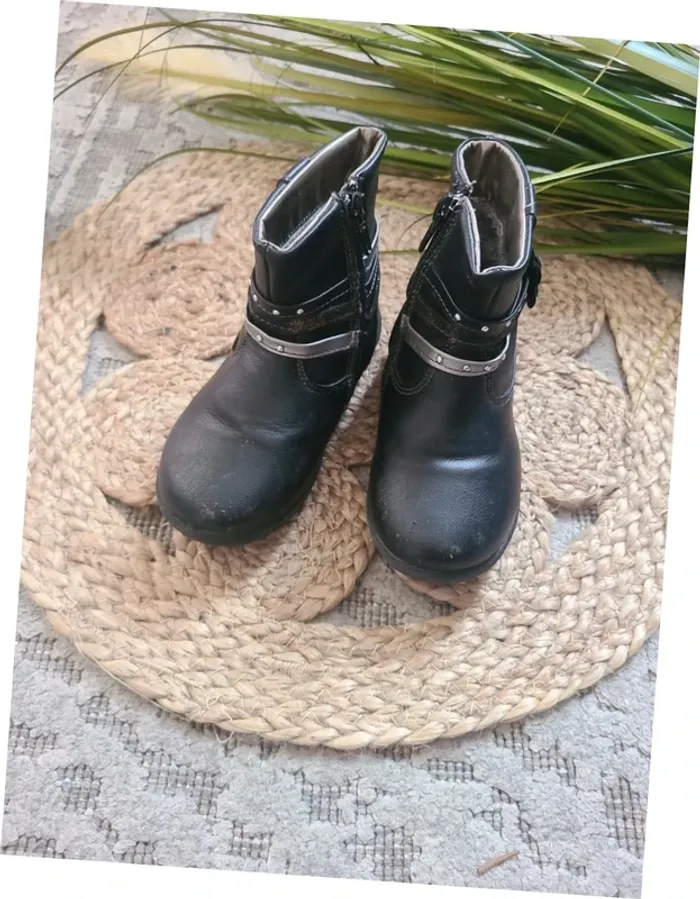 Bottines taille 23 - photo numéro 2