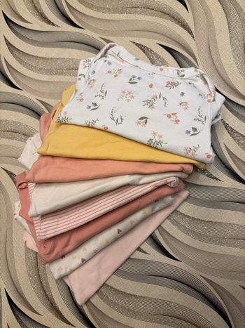 Lot de 8 bodies - Taille 1 mois 53 cm