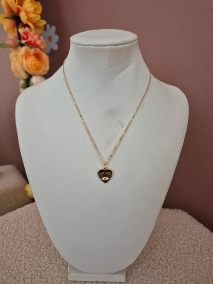 Collier cœur noir