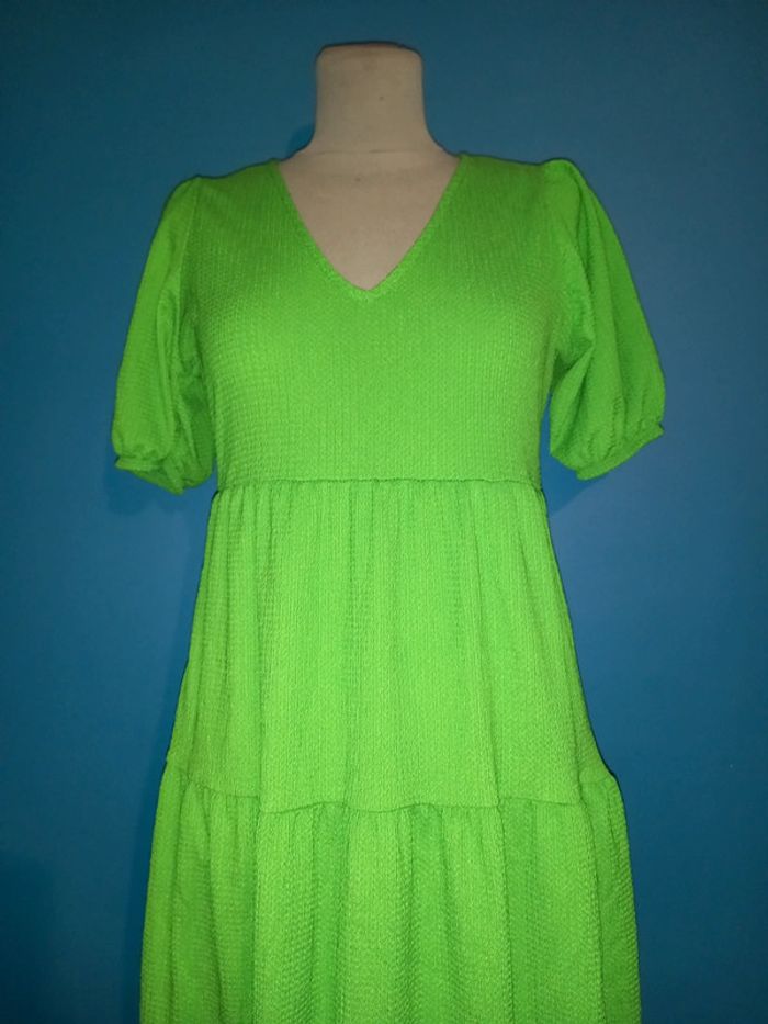 Jolie robe verte M - photo numéro 3