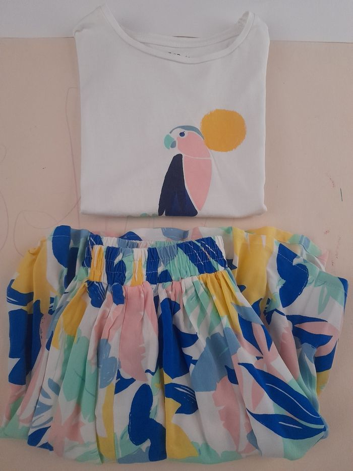 Joli ensemble fille de chez gemo en 10ans