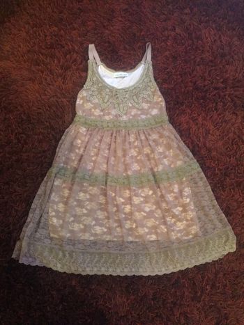 Robe à bretelles dentelle doublée