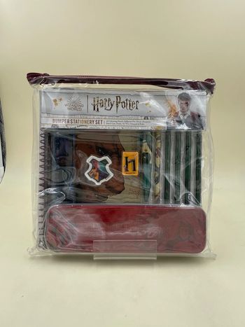 Set papeterie / fourniture scolaire Harry Potter neuf