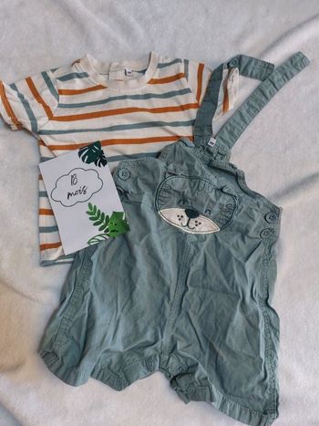 Ensemble tee-shirt/salopette courte