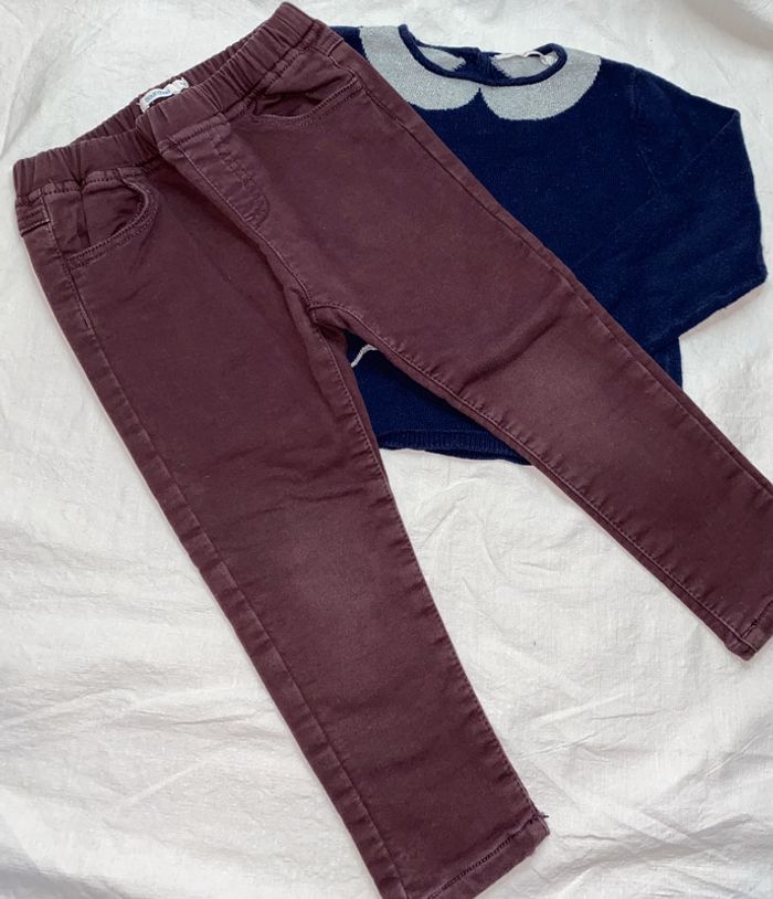 ensemble Bout'chou legging 36 mois, pull 3 ans porté, une petite tache en bas sur le pull - photo numéro 2