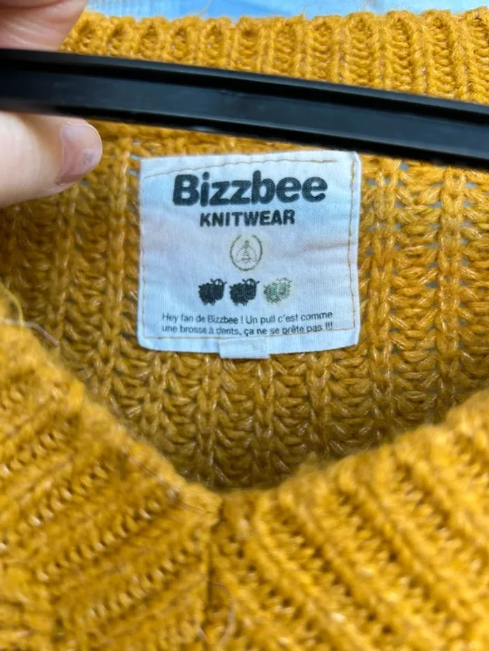 Pull jaune bizzbee - photo numéro 2