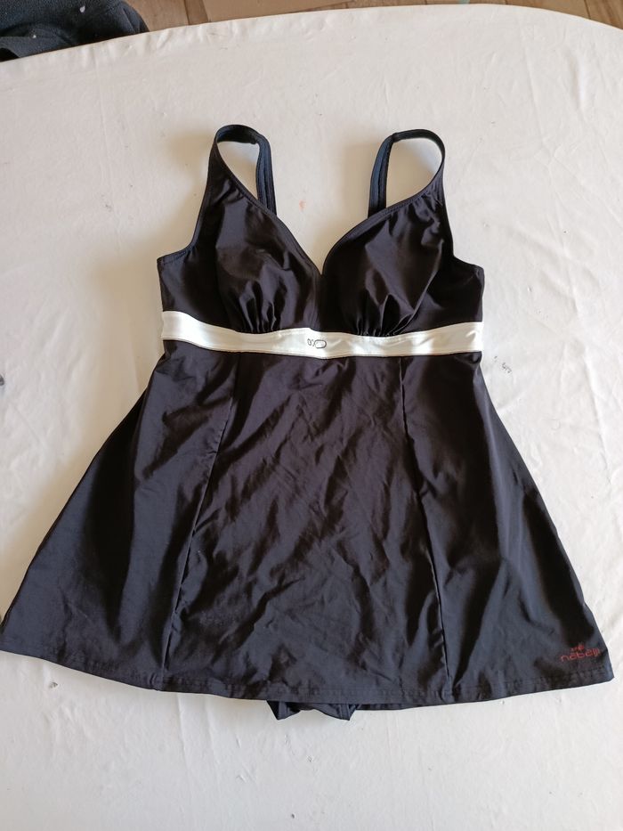 Maillot de bain 1 pièce (taille 44)