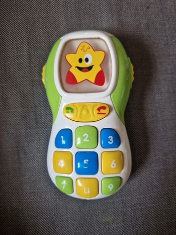 Téléphone musical bébé