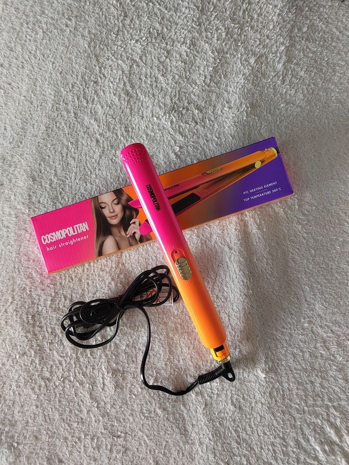 Lisseur néon cosmopolitan