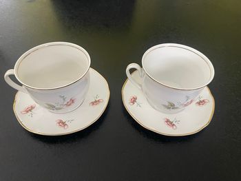 Charmant duo de tasses vintage en porcelaine