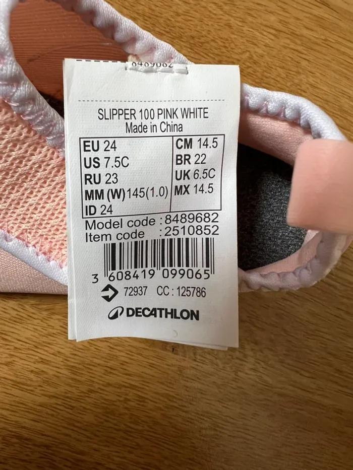 Chaussons enfant taille 24 - photo numéro 6