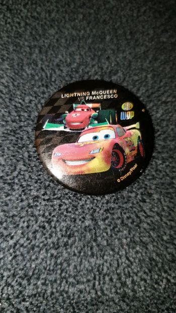 Pin's badge broche  car's