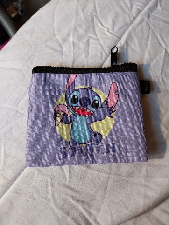 Porte monnaie disney stitch glace