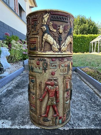 Demi colonne