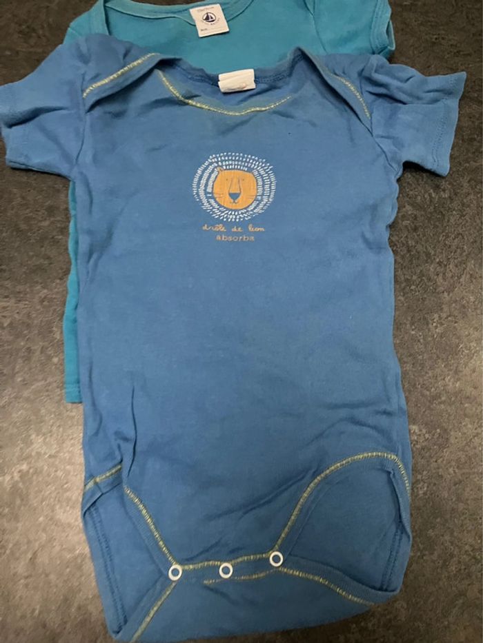 Lot de 4 bodies manches courtes 9 et 12mois - photo numéro 7