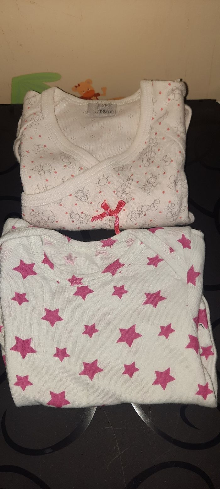 Chemise, pull, pyjamas et bodys 6 mois - photo numéro 6